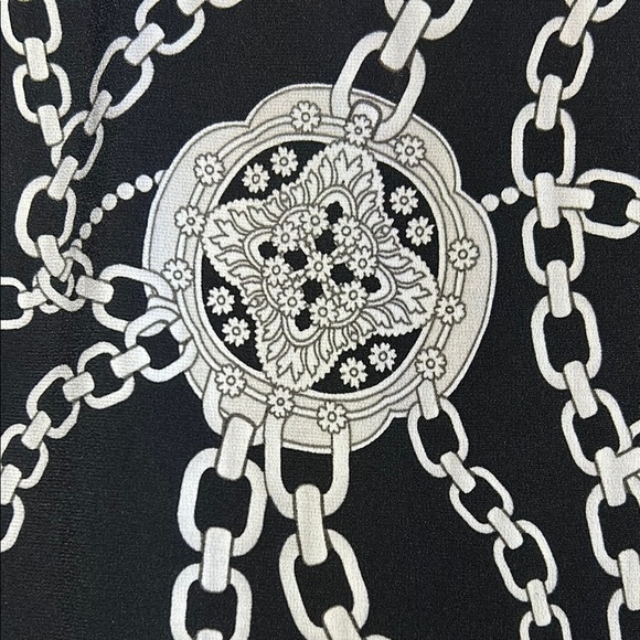 Jennifer Lopez Black and White V-Neck Sundress - Picture 7 of 7